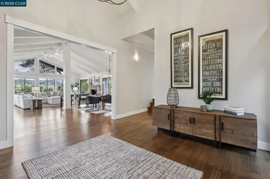 858 Mountain View Dr, Lafayette, CA 94549 - Image #3