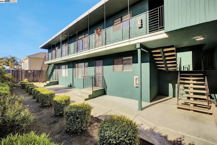 8811 A St, Oakland, CA 94621 - Image #2