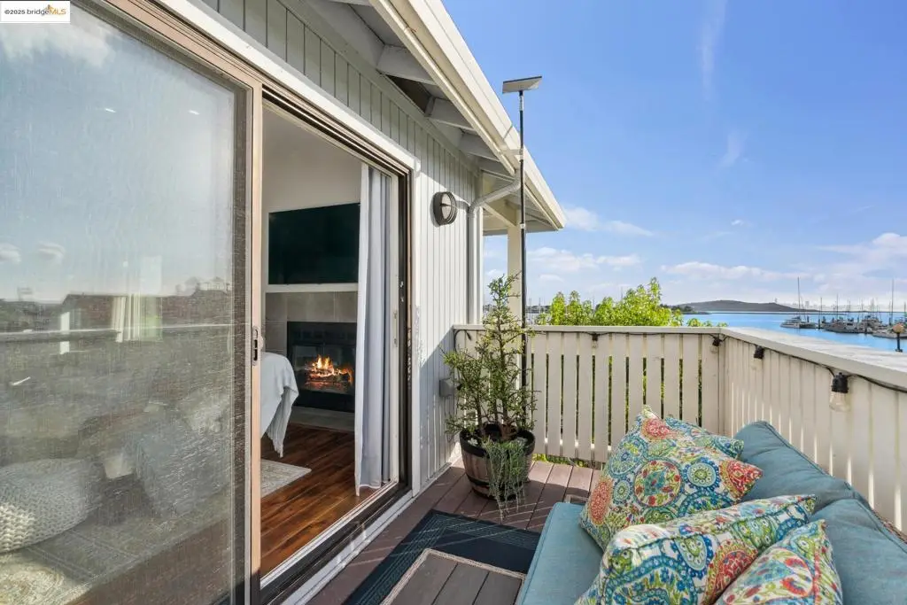 184 Schooner Ct, Richmond, CA 94804 - Image #1