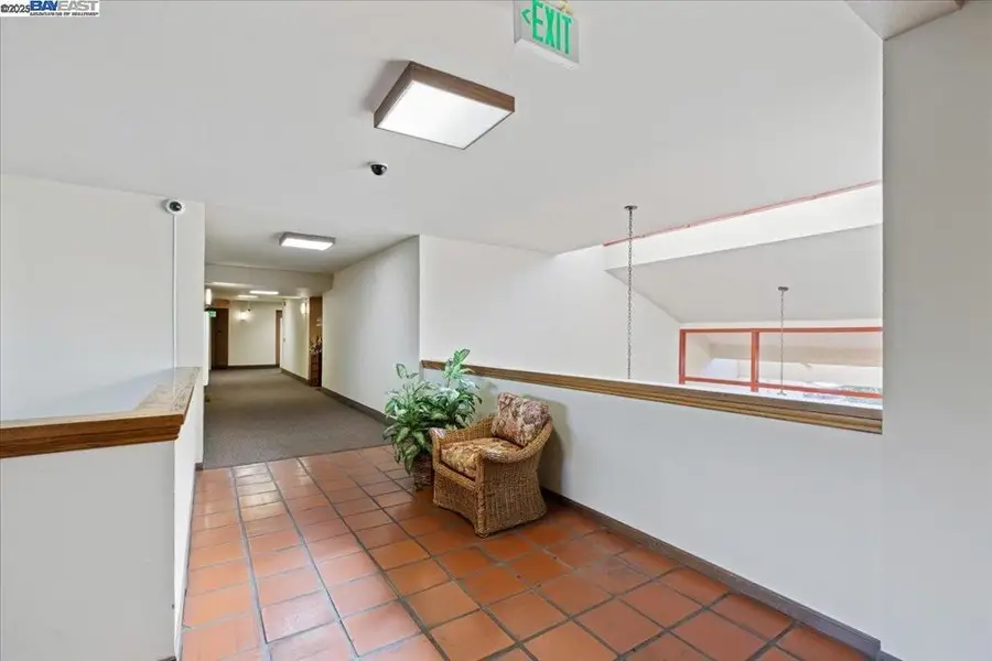 25912 Hayward Blvd #Unit 204, Hayward, CA 94542 - #3