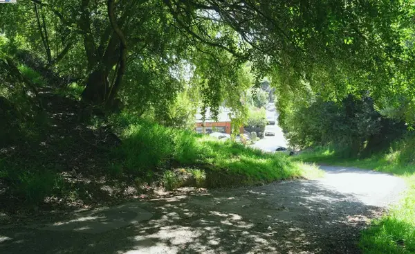 0 Willowbank Ct, Oakland, CA 94611