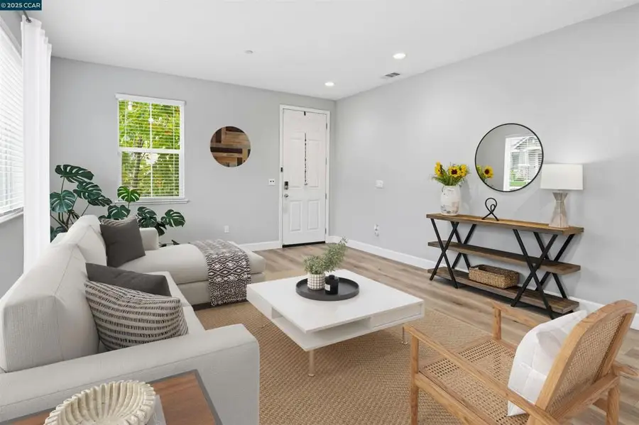 5227 Waterleaf Ln, Fairfield, CA 94534 - Image #3