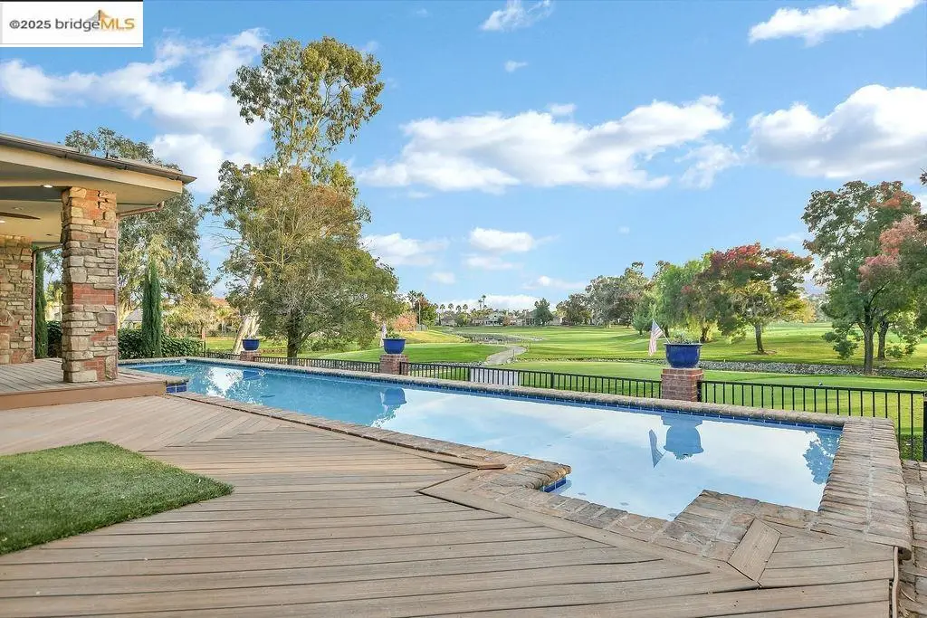 5580 Edgeview Dr, Discovery Bay, CA 94505 - #1