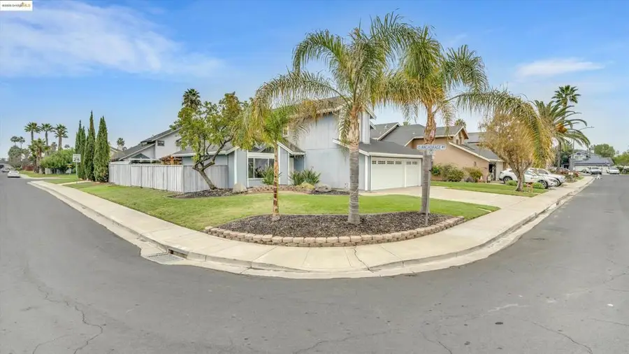 2271 Biscay Ct, Discovery Bay, CA 94505 - Image #2