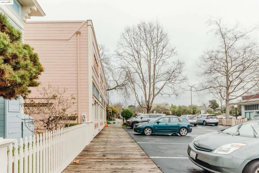 817 Delaware St, Berkeley, CA 94710 - Image #2