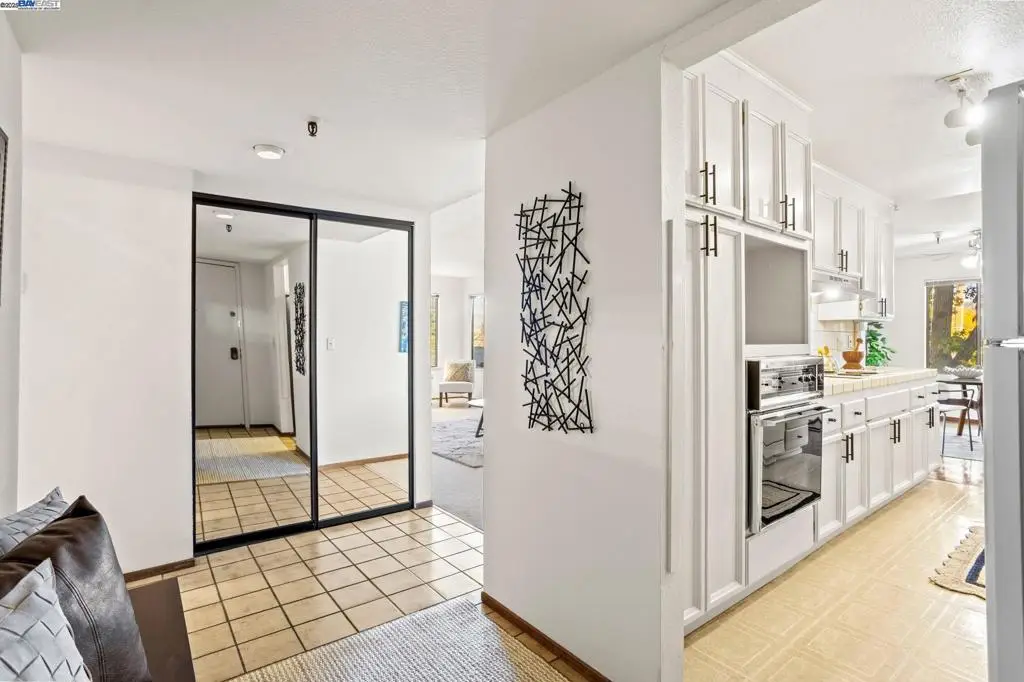 1400 Carpentier St #325, San Leandro, CA 94577 - Image #1