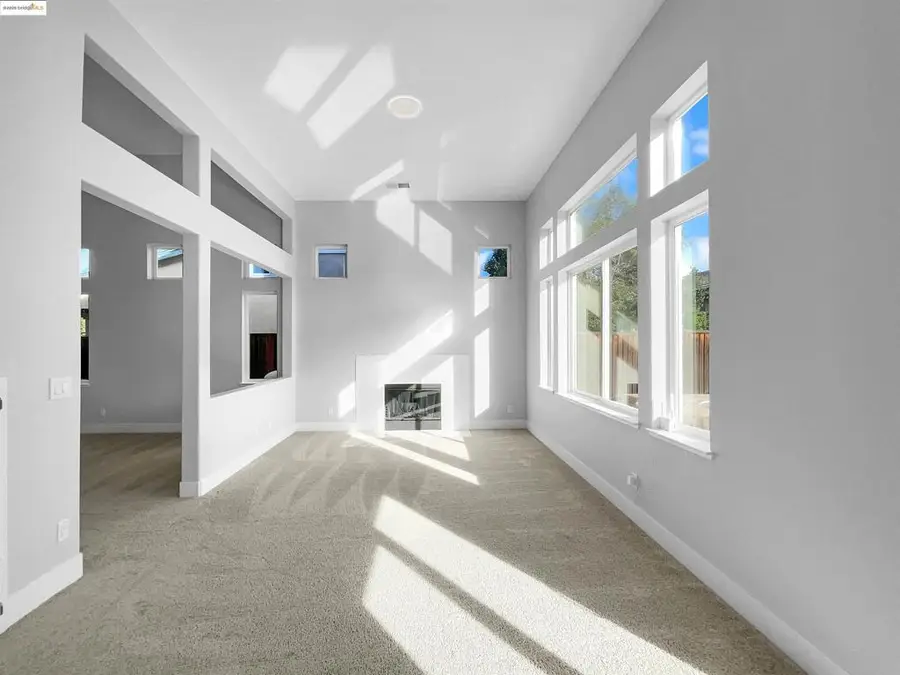 1176 Shadowcliff Ct, Brentwood, CA 94513 - Image #3
