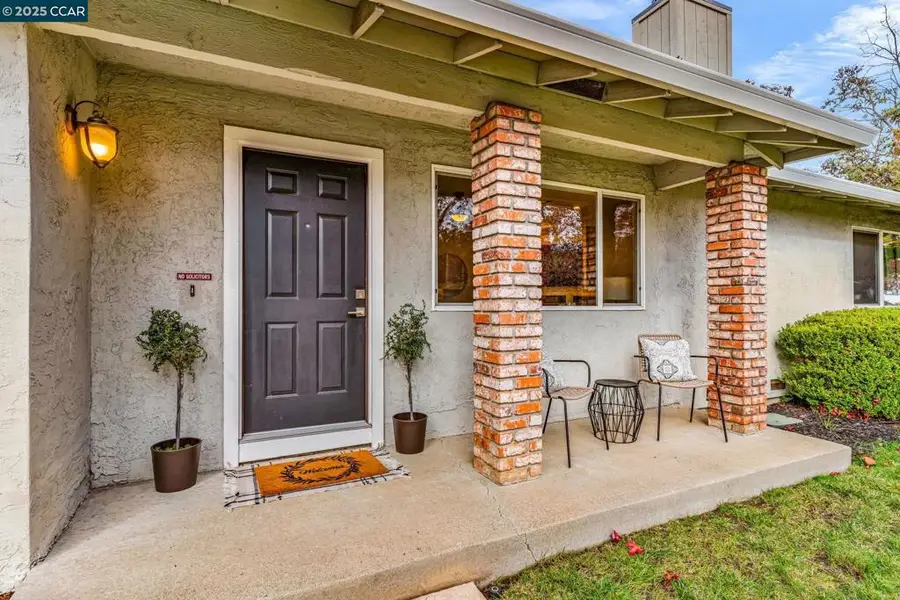 4597 Wildcat Ln, Concord, CA 94521 - Image #2