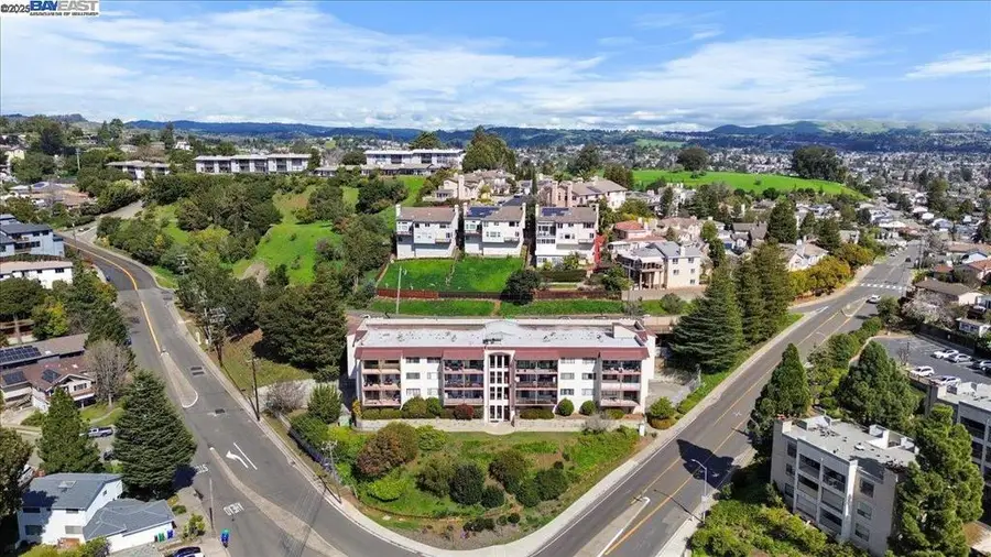 2500 Miramar Ave #101, Castro Valley, CA 94546 - #3
