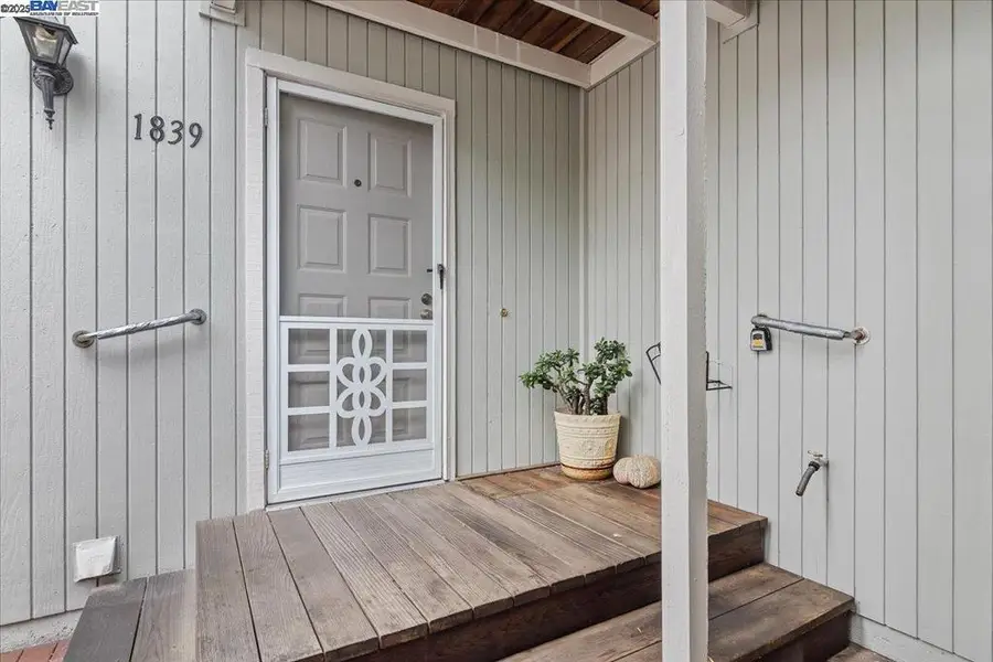 1839 Shirley Dr, Benicia, CA 94510 - Image #2