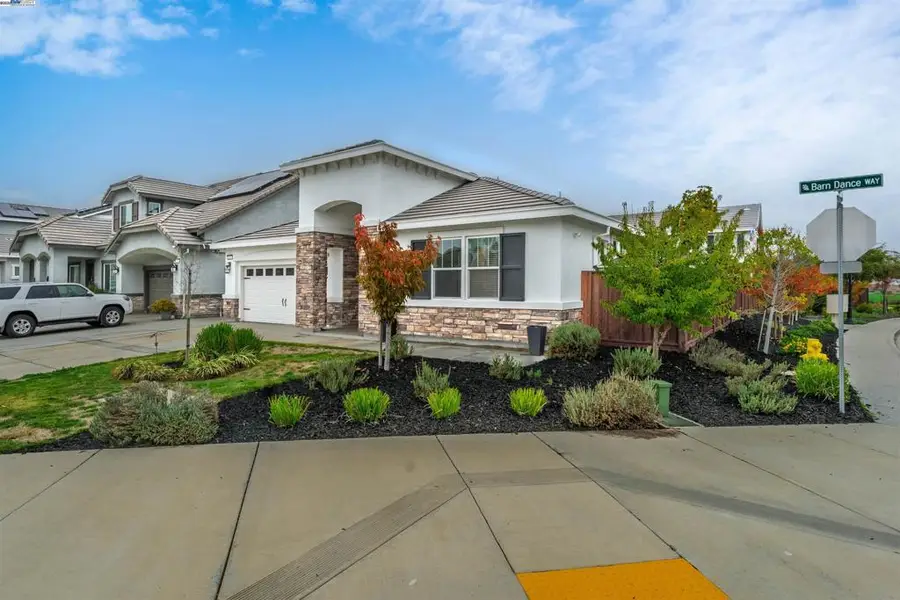 353 353 Barn Dance Way, Oakley, CA 94561 - #3