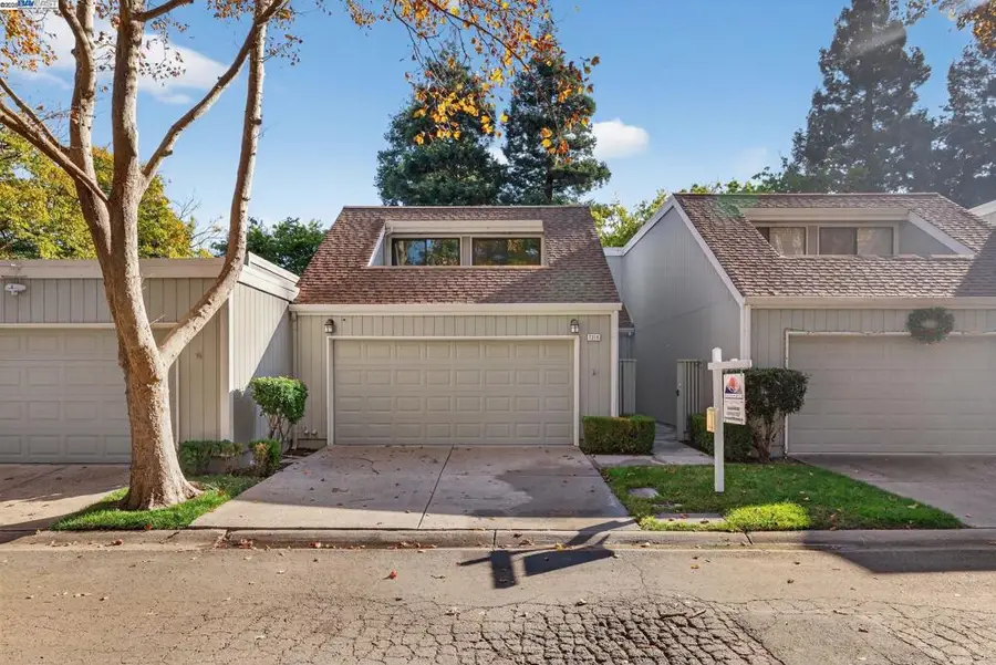 7210 Valley View Ct, Pleasanton, CA 94588 - Image #2