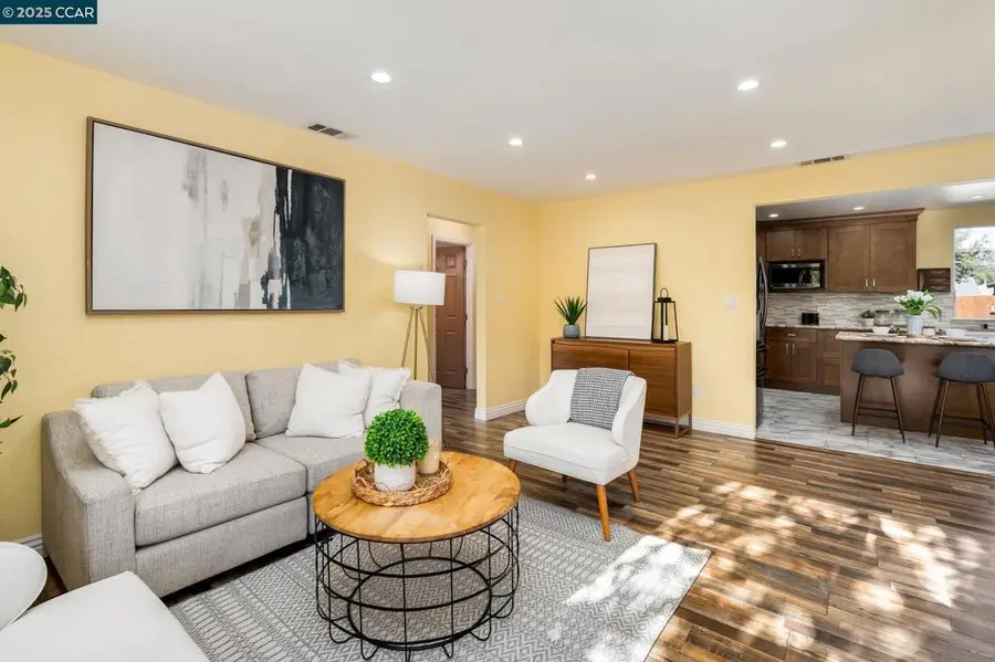 2941 Crawford St, Concord, CA 94518 - Image #3