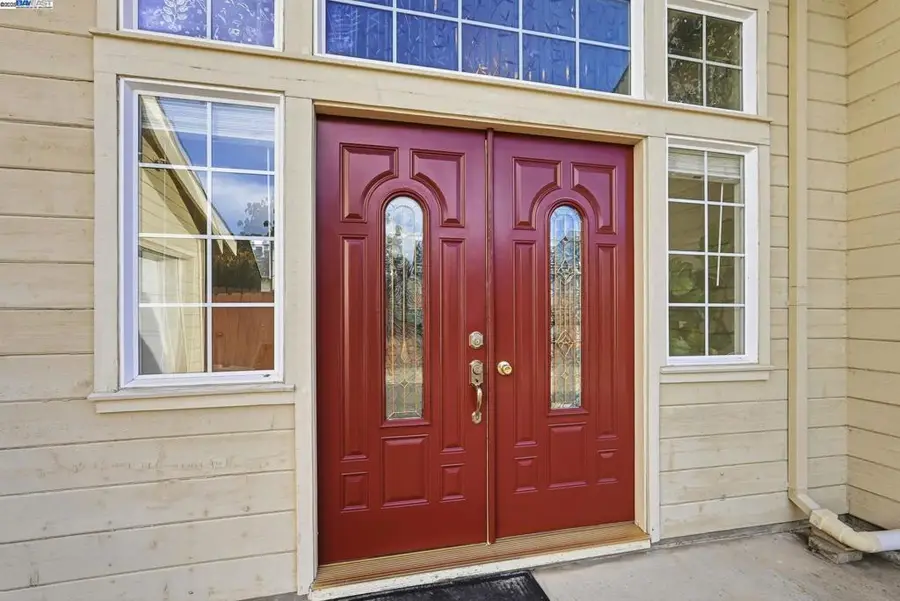 254 Medford Ave, Hayward, CA 94541 - Image #2