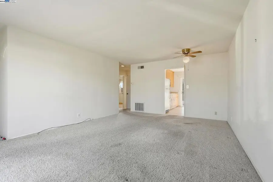 15329 Edgemoor St, San Leandro, CA 94579 - Image #3