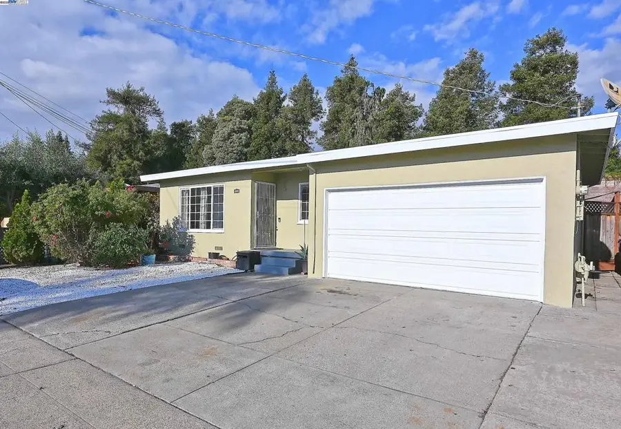 19092 Ricardo Ave, San Lorenzo, CA 94541 - Image #2