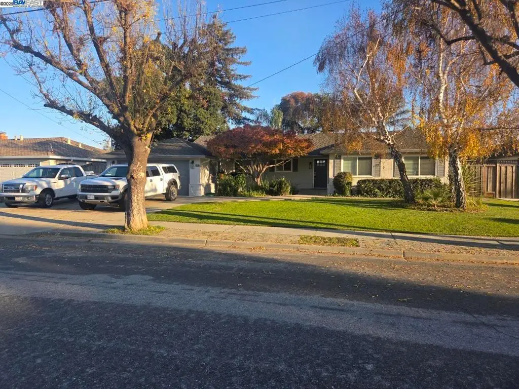 4376 Grover Dr, Fremont, CA 94536 - Image #1