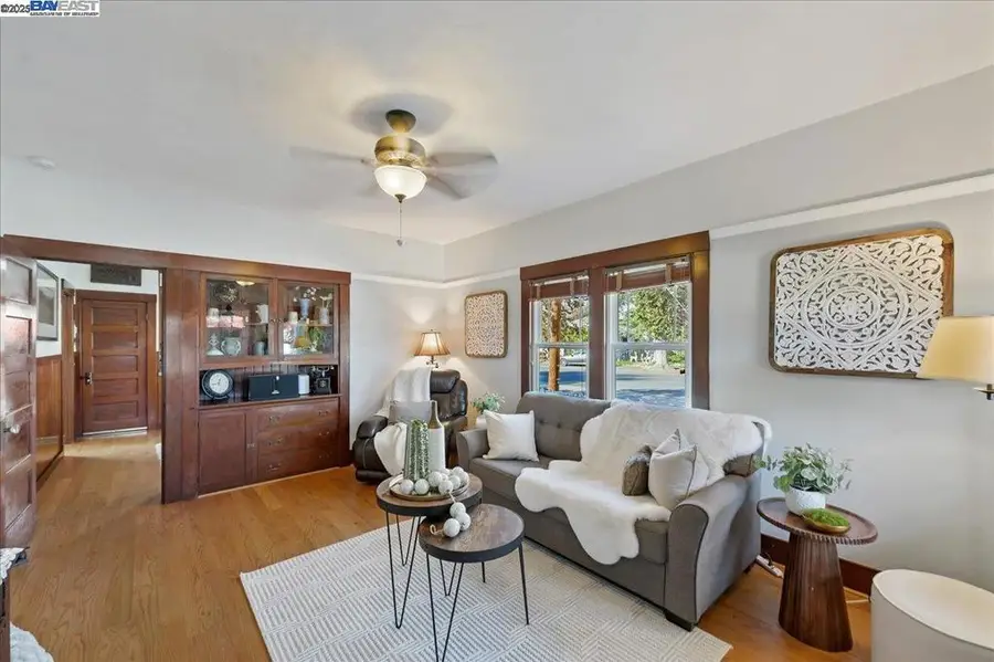 905 S Livermore Ave, Livermore, CA 94550 - Image #3