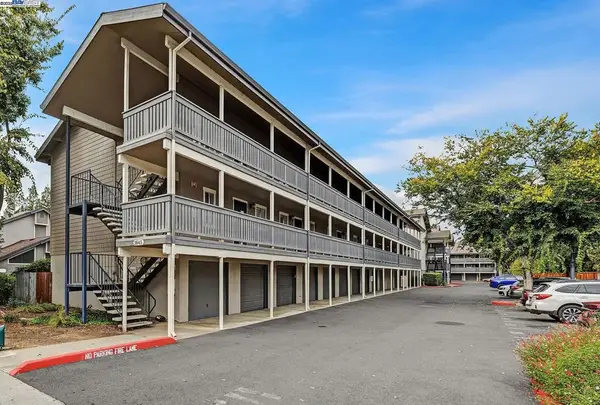 3845 Vineyard Ave #F, Pleasanton, CA 94566