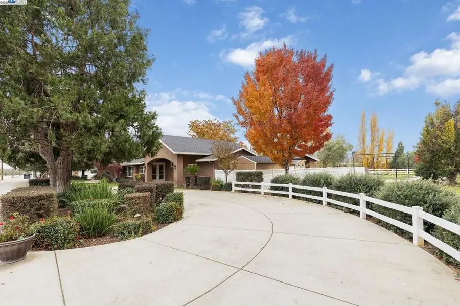 4719 Faith Home Rd, Ceres, CA 95307 - Image #3