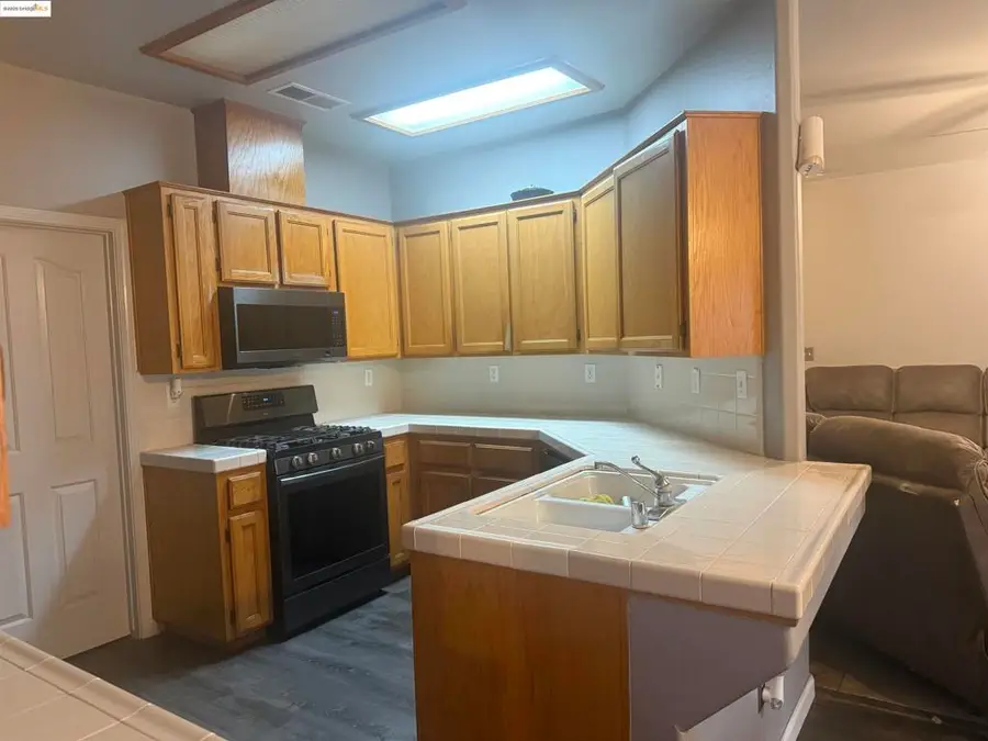 628 Norboe, Corcoran, CA 93212 - #3