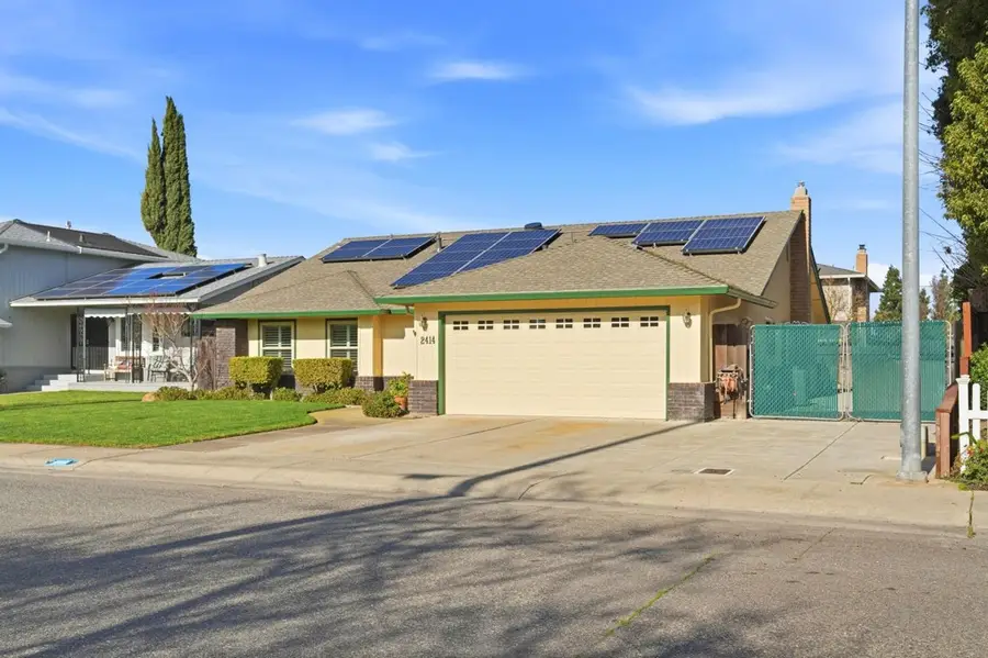 2414 Vine Ave, Escalon, CA 95320 - Image #2