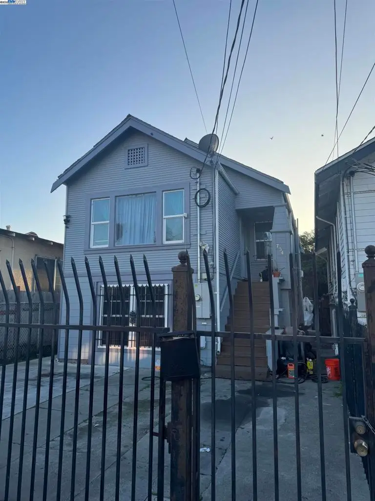 7341 Lockwood St, Oakland, CA 94621 - Image #2