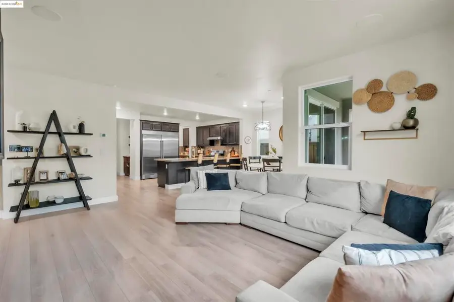 16977 Bach Dr, Lathrop, CA 95330 - Image #3