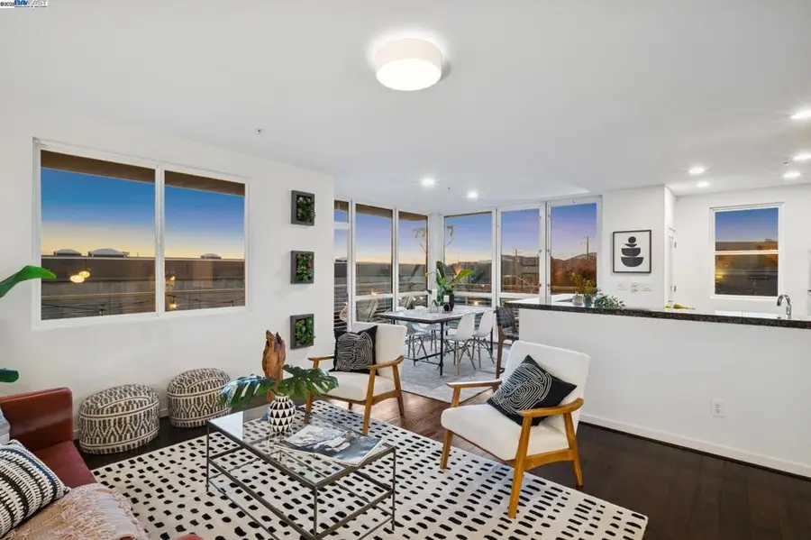 3090 Glascock Street #307, Oakland, CA 94601 - Image #2