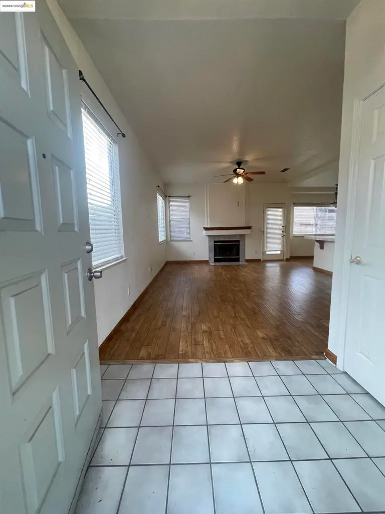 8636 Carlin Ave, Sacramento, CA 95823 - Image #3