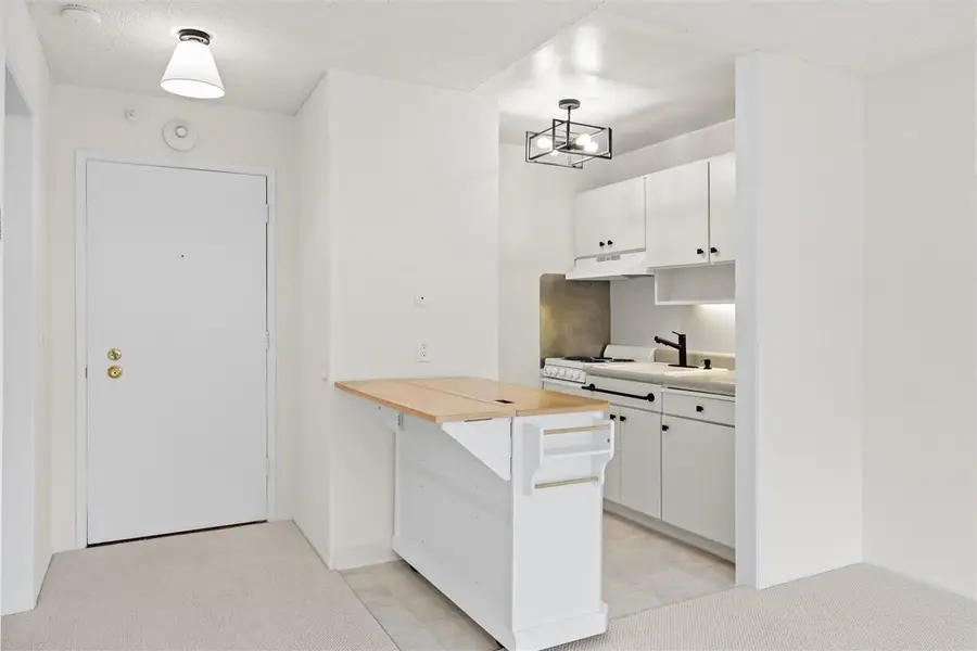 7 Commodore Dr #355, Emeryville, CA 94608 - Image #3