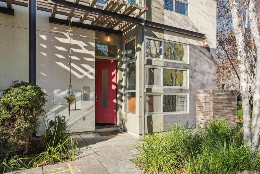 9 Ealing Ln, Oakland, CA 94608 - #2
