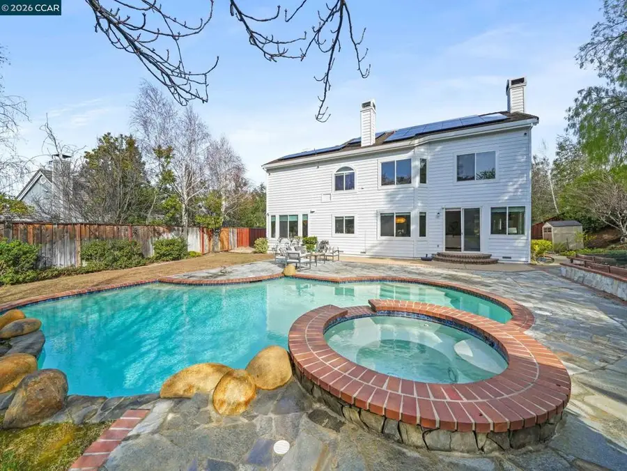 376 Blue Oak Ln, Clayton, CA 94517 - #2