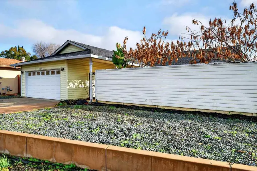 2737 Barcelona Cir, Antioch, CA 94509 - Image #3