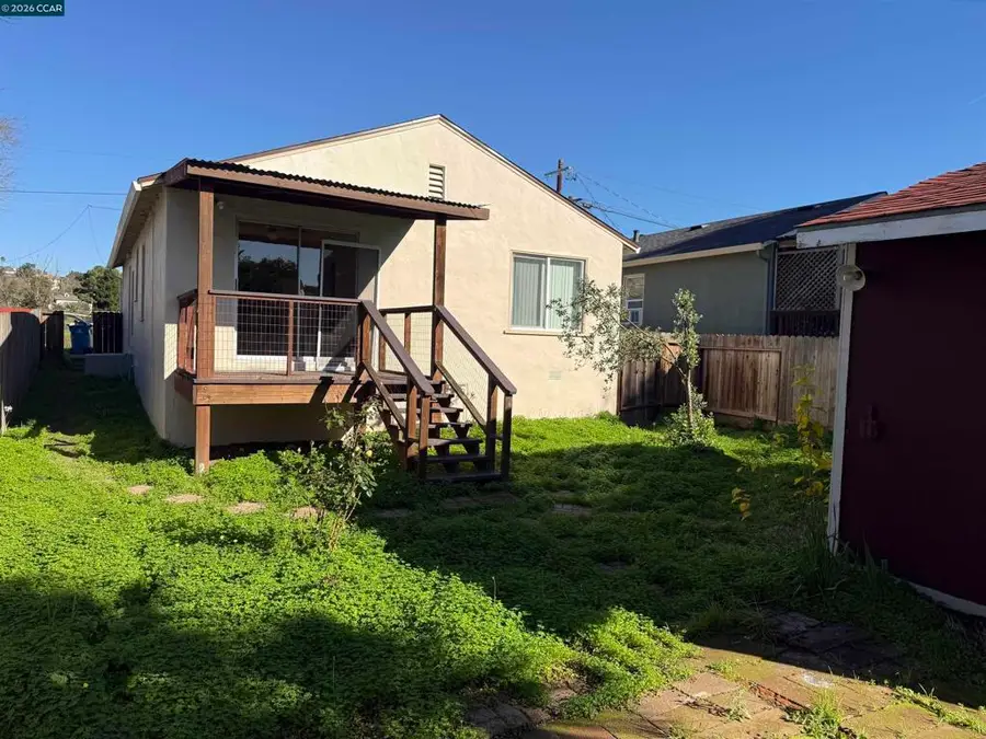 408 E J St, Benicia, CA 94510 - #2