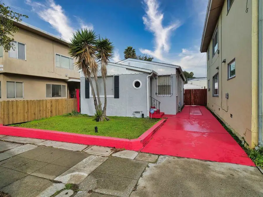 2555 Barrett Ave, Richmond, CA 94804 - Image #2