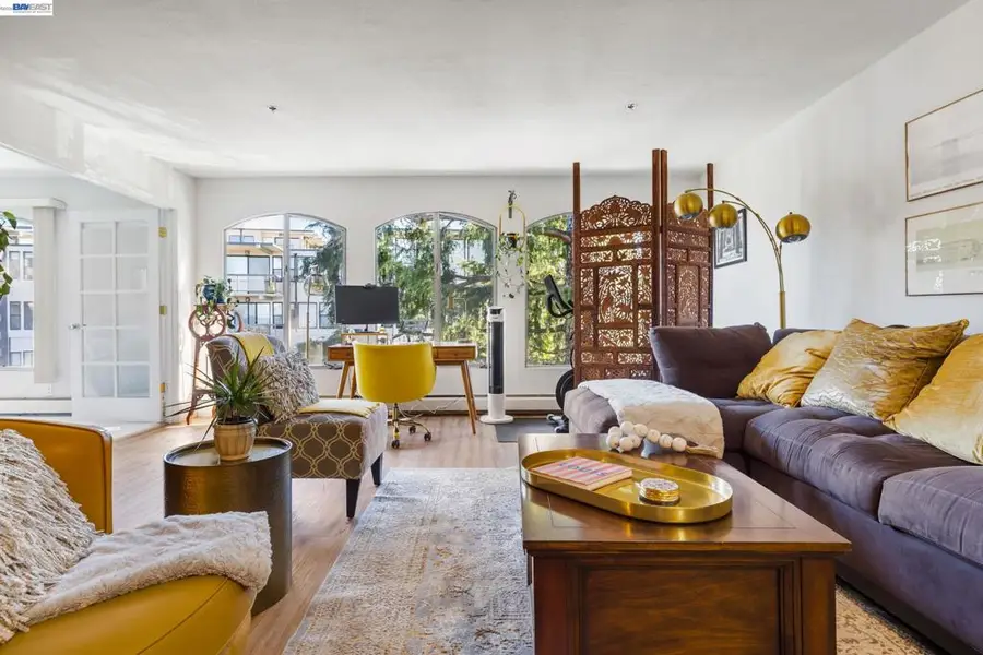 5405 Carlton St #303, Oakland, CA 94618 - #3