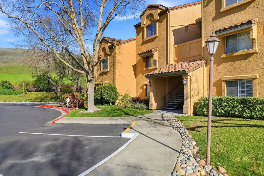 490 490 Bollinger Canyon Ln #367, San Ramon, CA 94582 - #3