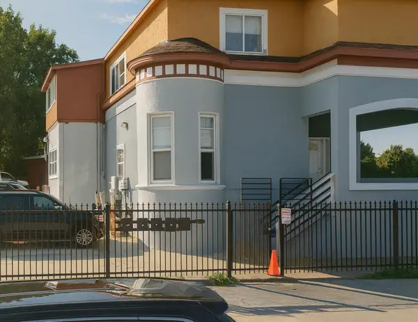 9939 International Blvd, Oakland, CA 94603