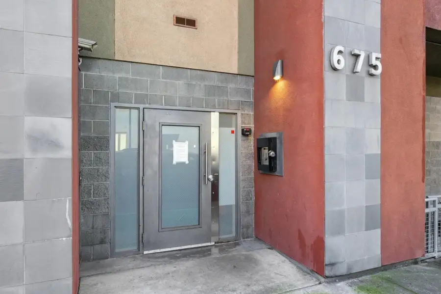 675 8th St #10, Oakland, CA 94607 - #3
