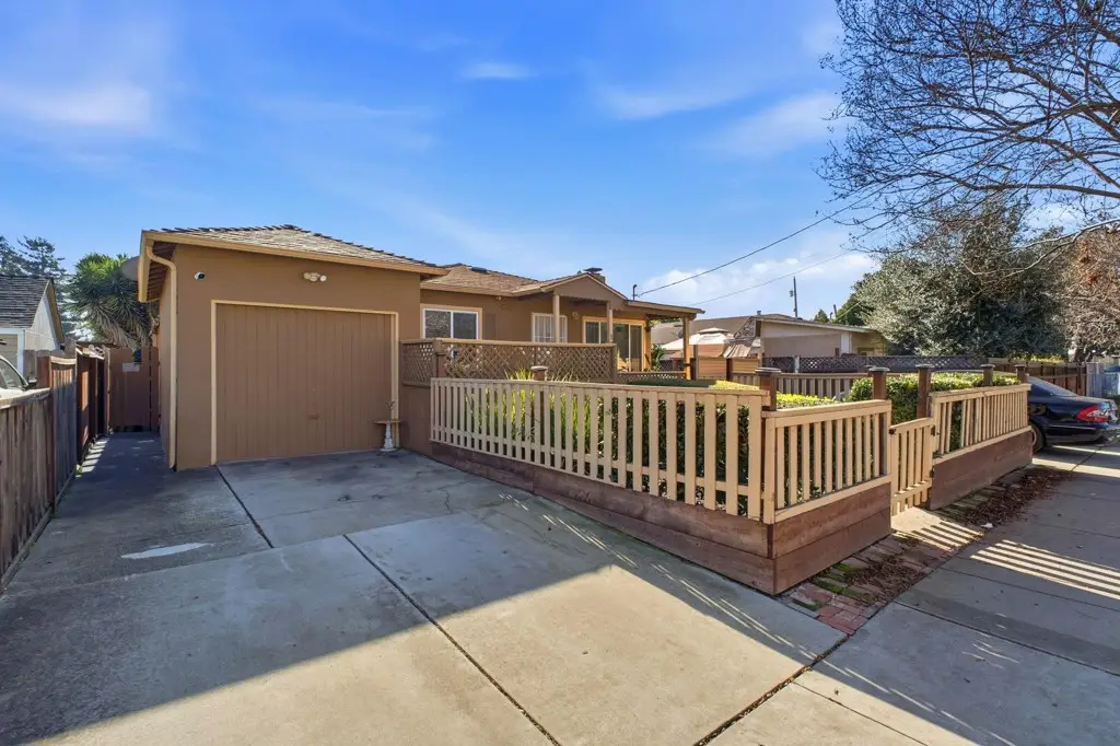 127 Hampton Rd, Hayward, CA 94541 - Image #1