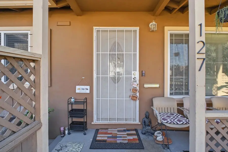 127 Hampton Rd, Hayward, CA 94541 - Image #3