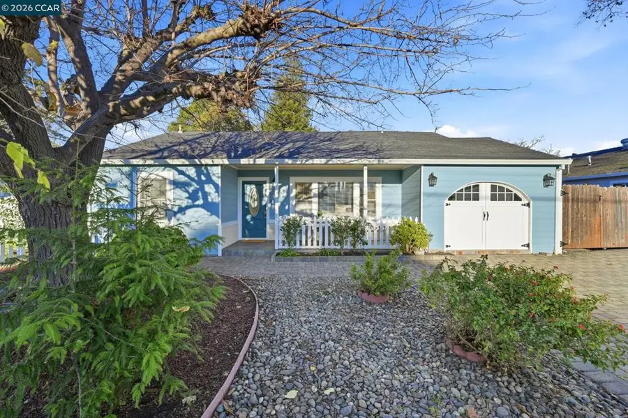 1868 Granada Dr, Concord, CA 94519 - Image #2