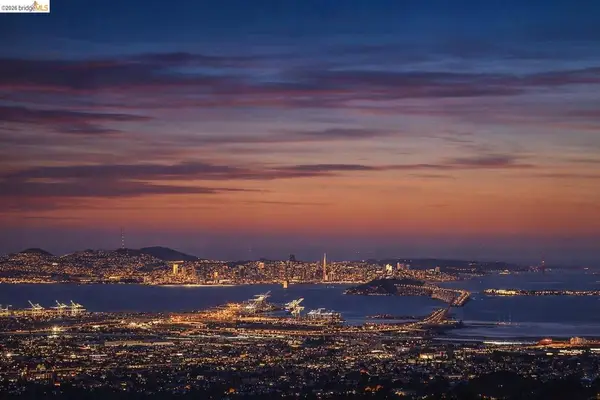 25 Diablo Dr, Oakland, CA 94611