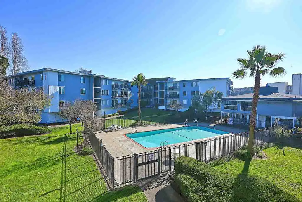 960 Shorepoint #215, Alameda, CA 94501 - Image #1