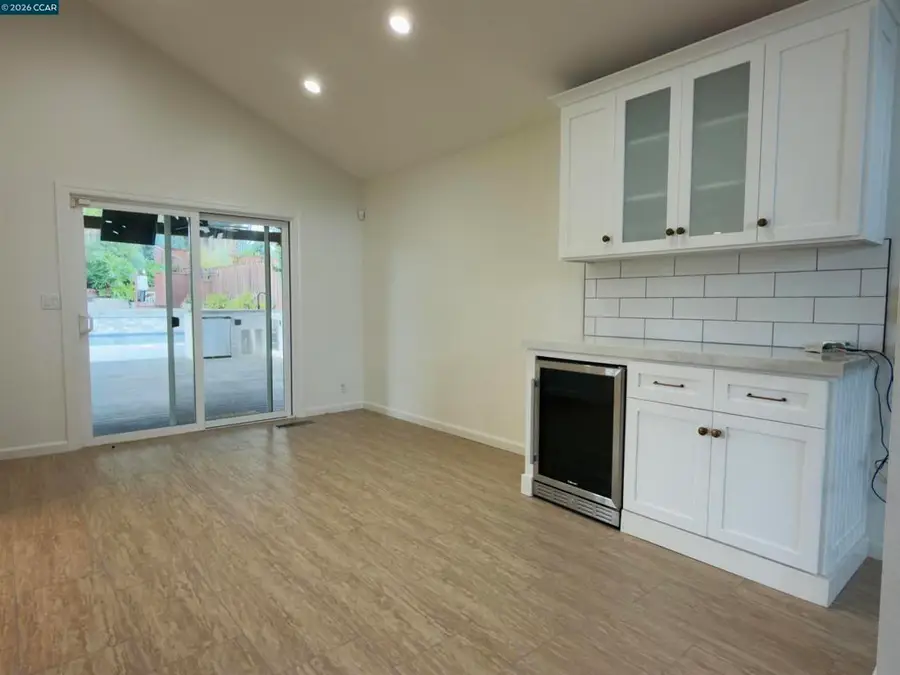 8240 Rhoda Ave, Dublin, CA 94568 - Image #3
