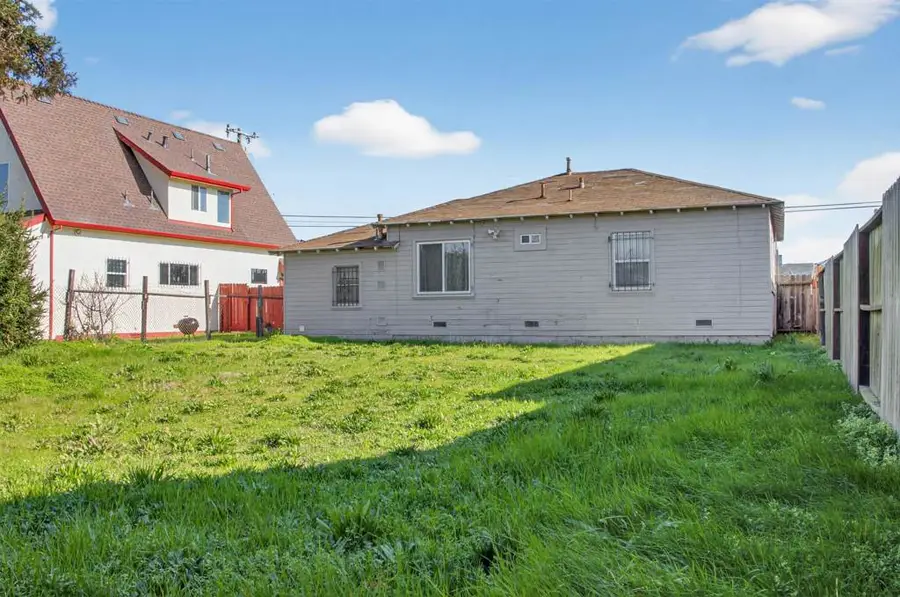 249 S 13th St, Richmond, CA 94804 - #2