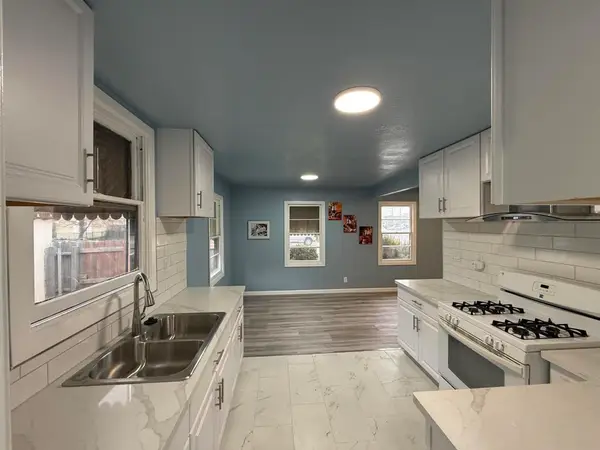 5500 Fruitridge Rd, Sacramento, CA 95820