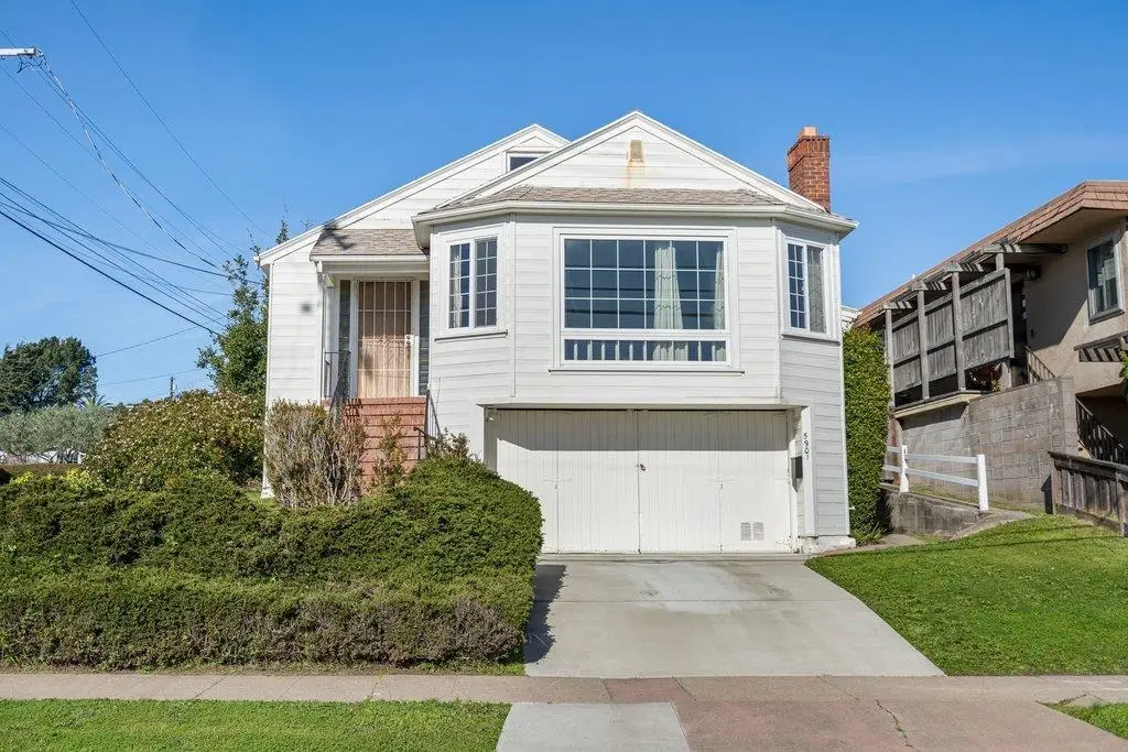 5901 Burlingame Avenue, Richmond, CA 94804 - #1