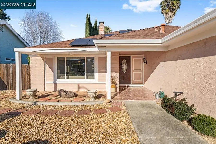 106 Oakmeade Ct, Vacaville, CA 95687 - #3